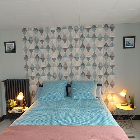 Bed and Breakfast L'Accueil Gueron Экстерьер фото