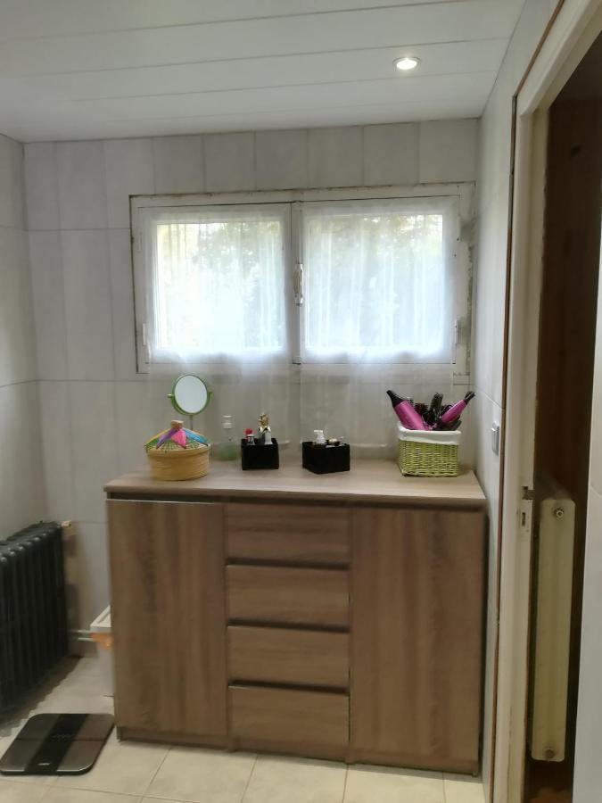 Bed and Breakfast L'Accueil Gueron Экстерьер фото